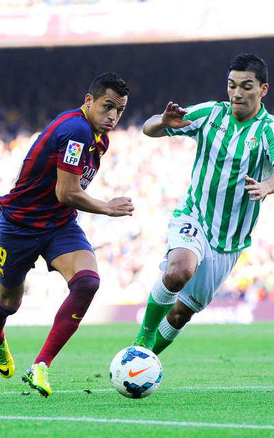 http://img02.mundodeportivo.com/2014/04/05/BARCELONA-SPAIN-APRIL-05-Alexi_54405494280_54115221157_400_640.jpg