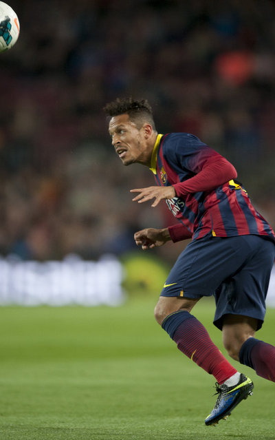 http://img02.mundodeportivo.com/2014/04/20/Partido-de-liga-BBVA-FC-Barcel_54405162302_54115221157_400_640.jpg